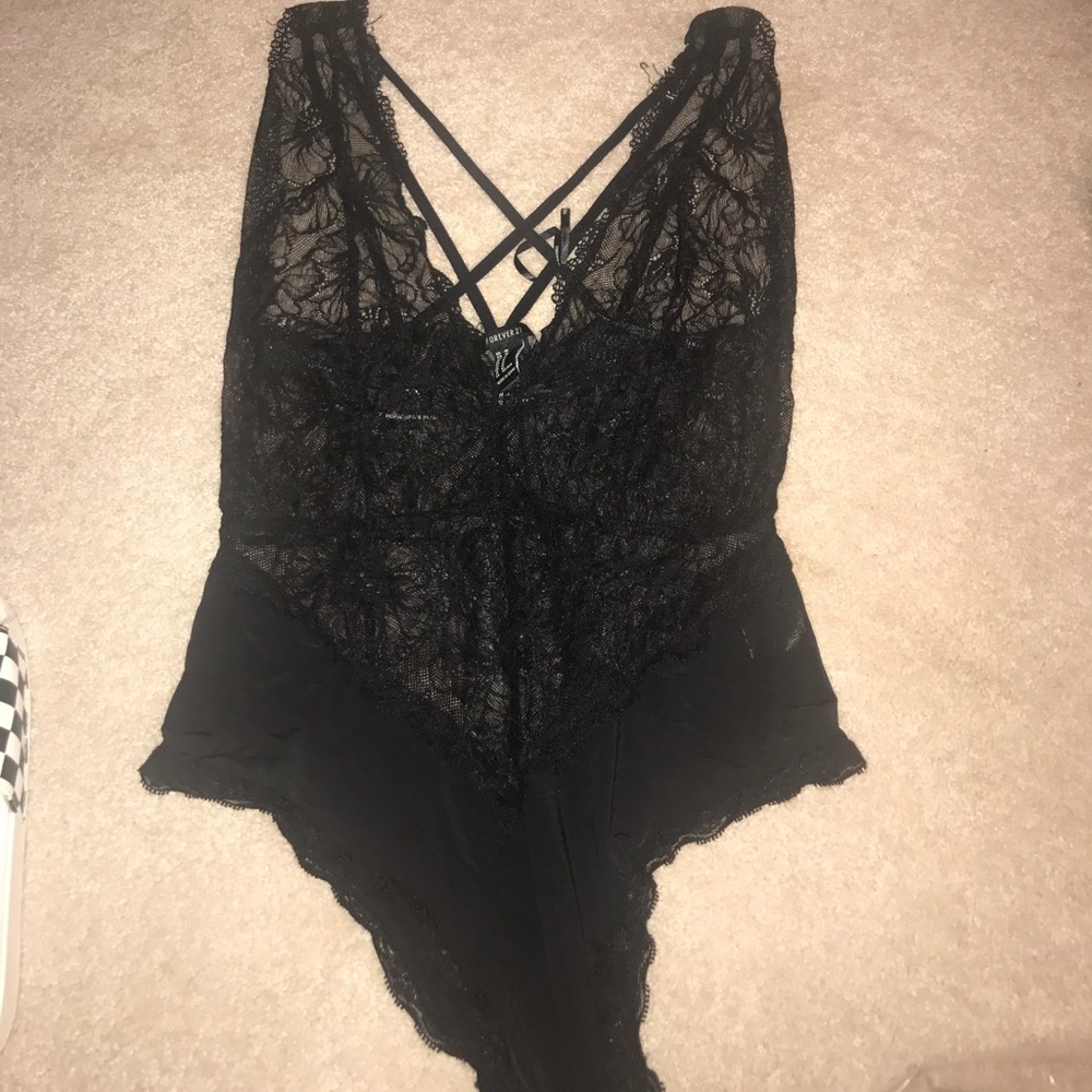 Forever 21 lace black bodysuit