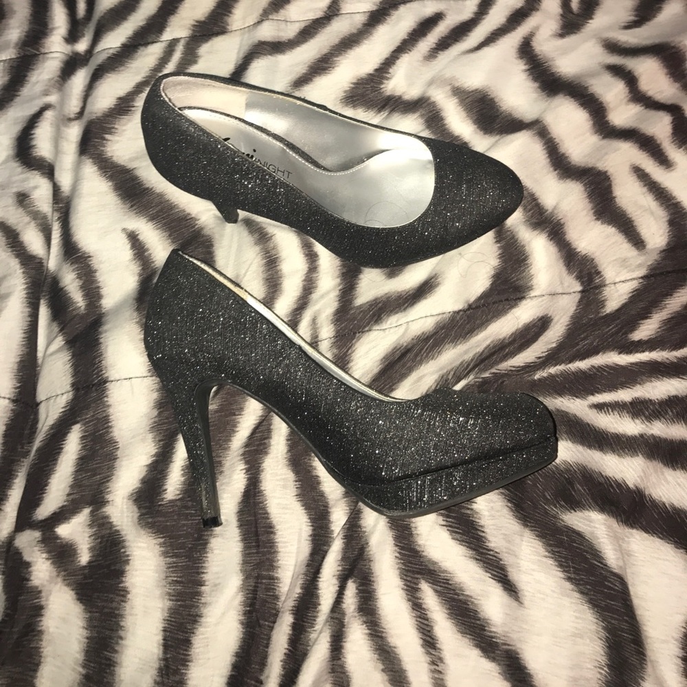 Dress shoes