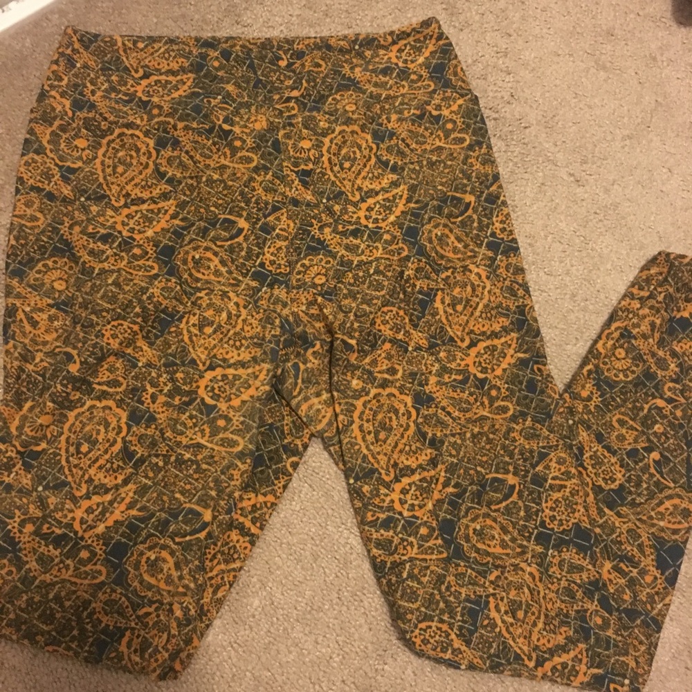 OS NWOT lularoe leggings paisley