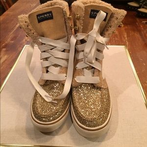 Sperry Acklins gold glitter boot 6m Very nice