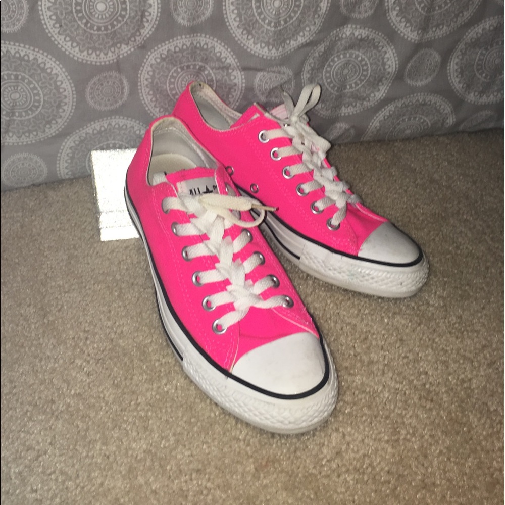 ✨FINAL PRICE✨Pink Low-Top Converse W/Custom Lacing