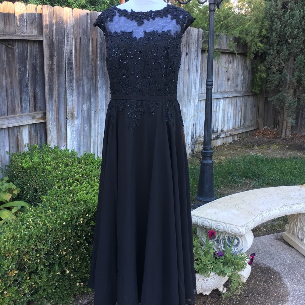 Elegant Evening Dress