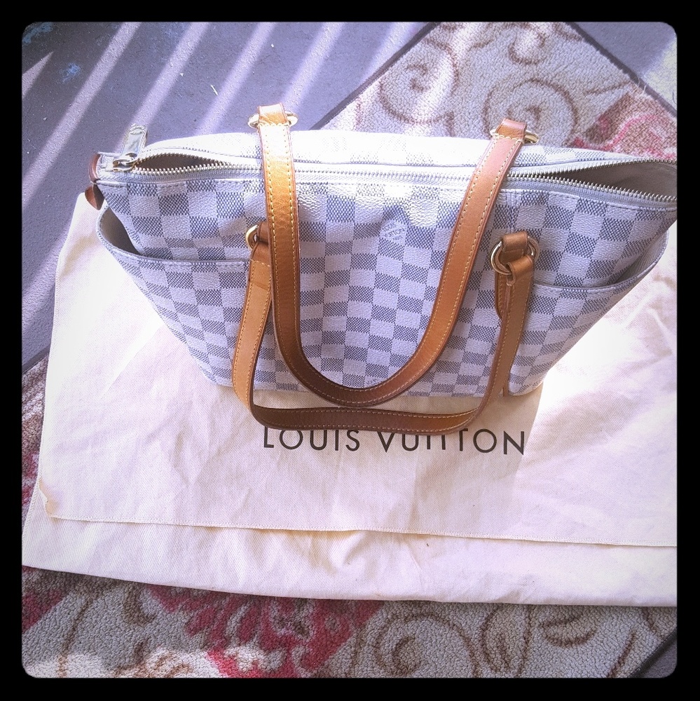 Authentic Louis Vuitton Totally PM in Damier Azur