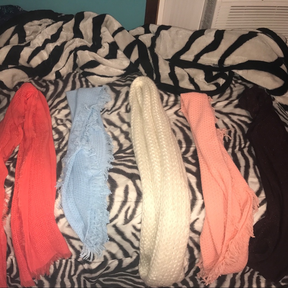 Scarfs