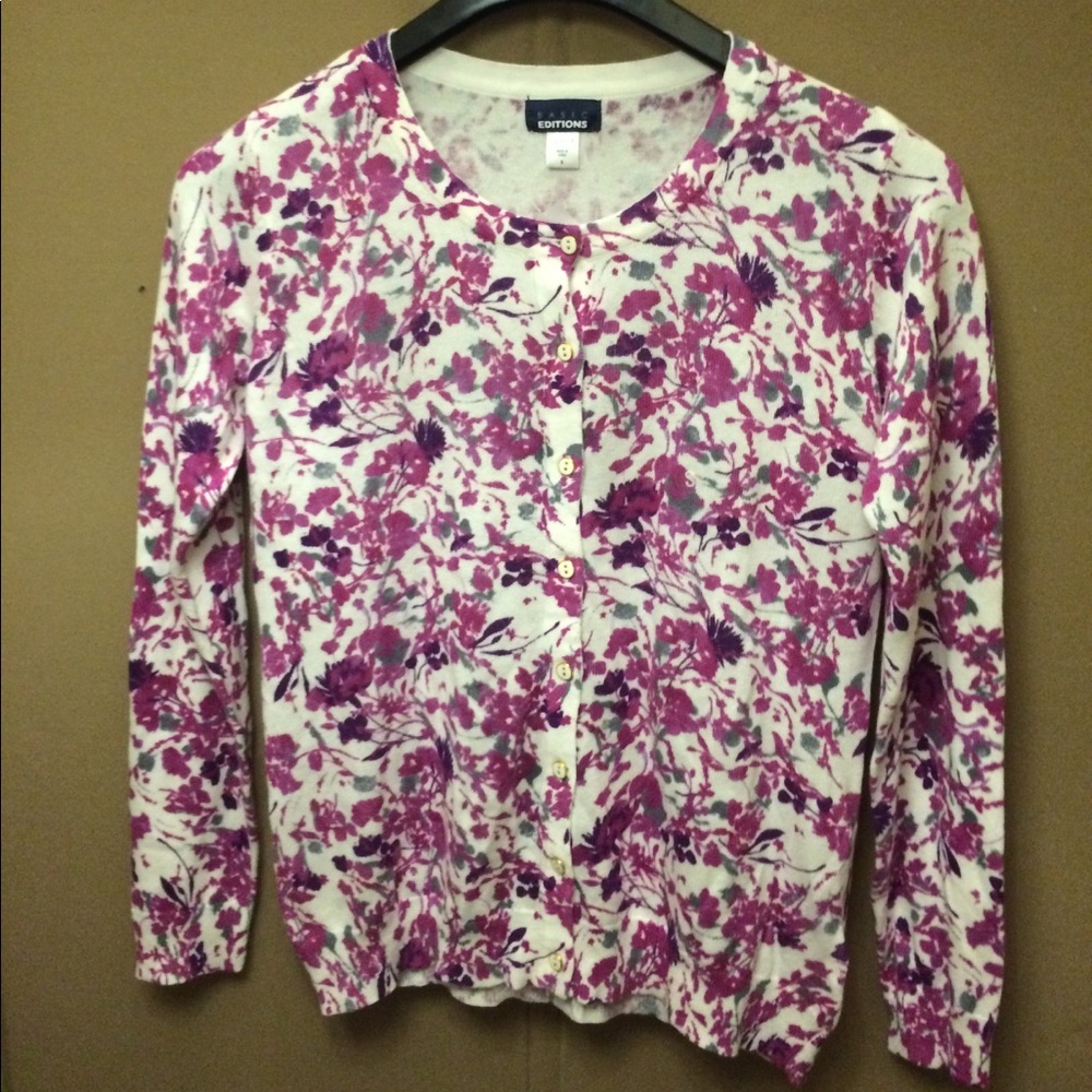 NWOT basic edition printed cardi