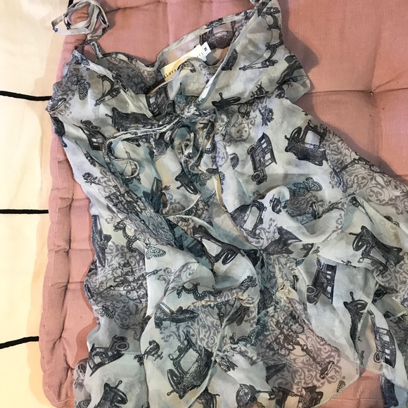 Silk Top - Picture 1 of 4