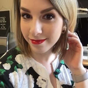 Meet your Posher, Casey