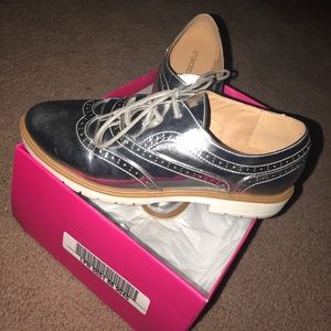 Silver Oxford shoes! Shoe dazzle!