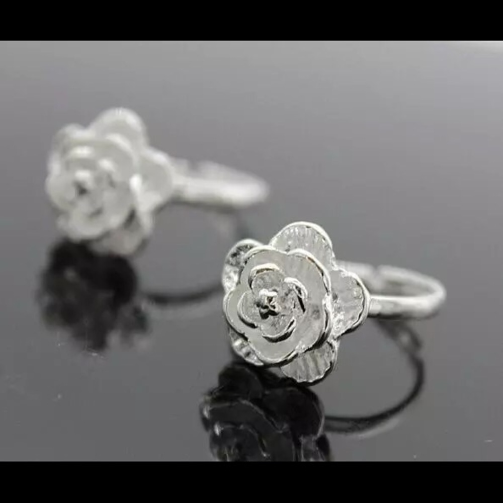 ☀️ Silver Flower Blossom Adjustable Ring