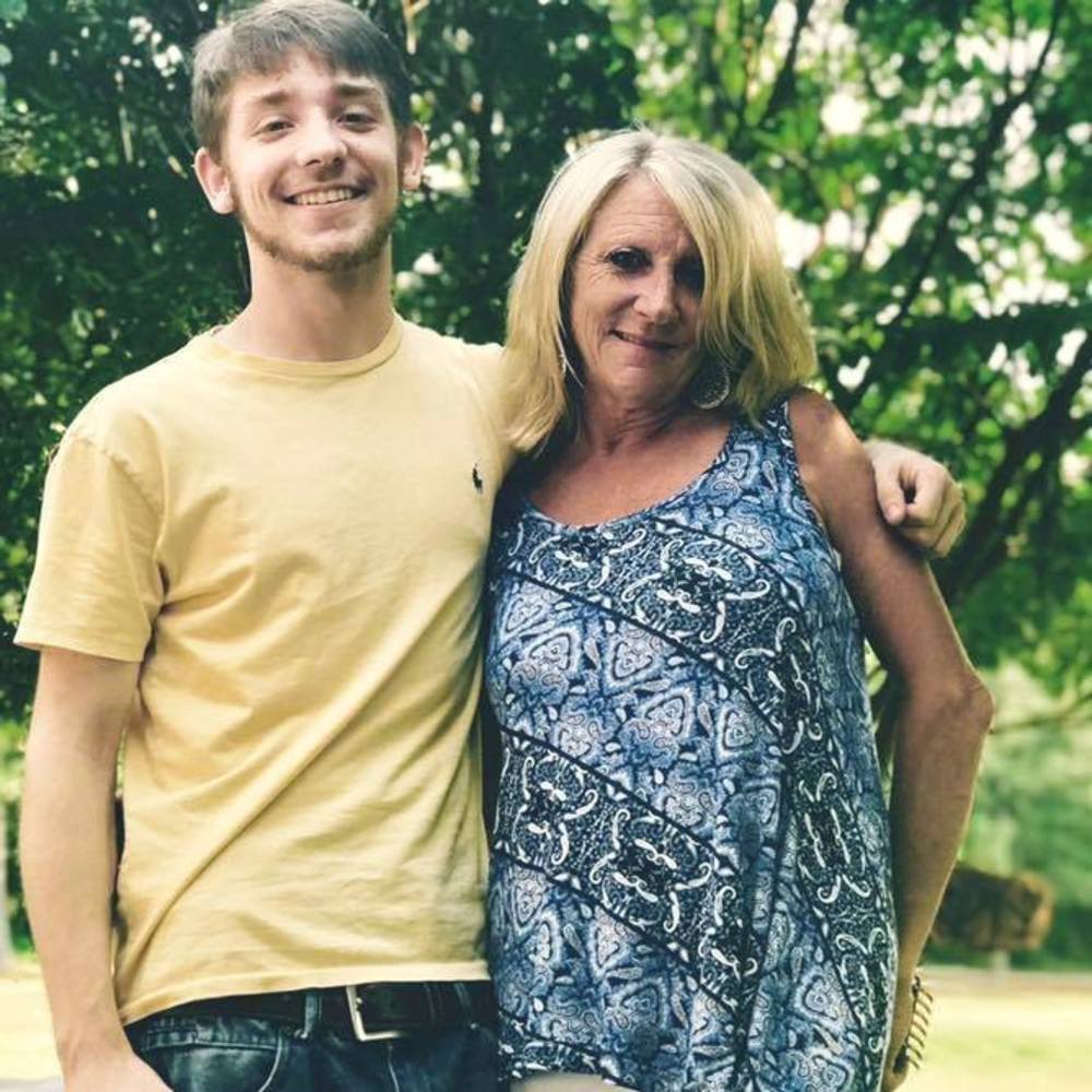 Meet your Posher, Holden