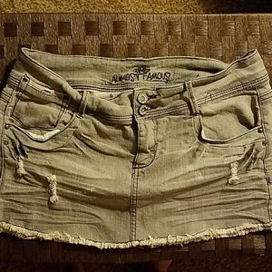 Grey distressed skirt