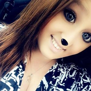 Meet your Posher, Karlye