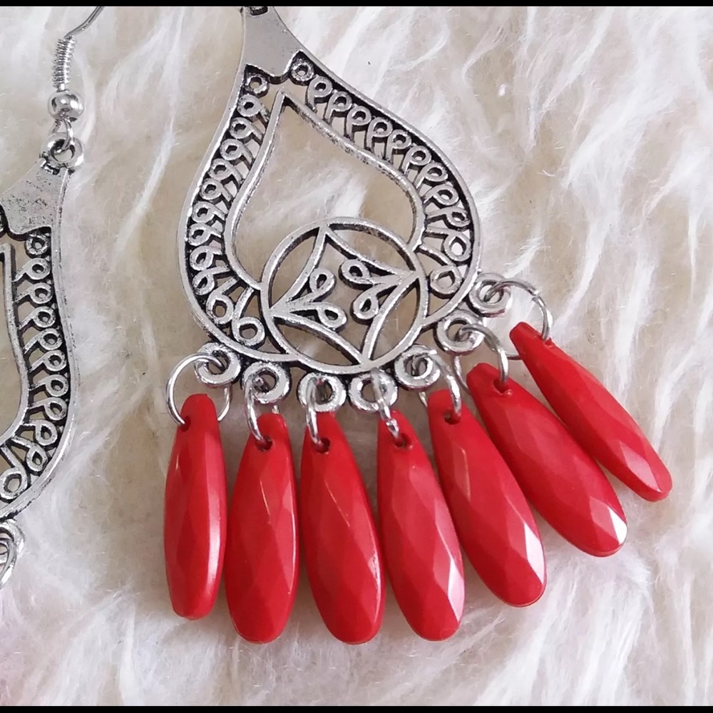 🌹New Vintage Bohemian RED/Silver Ear - Picture 2 of 4