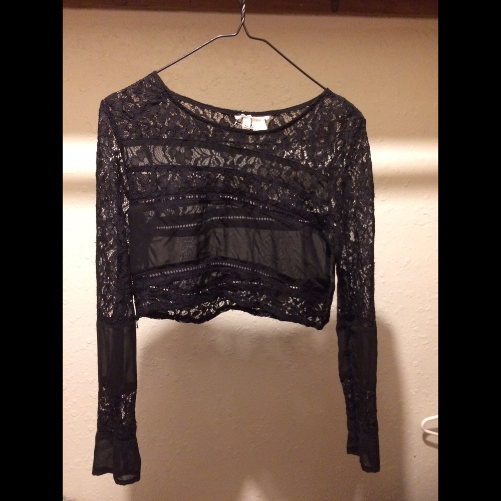 Lacey, Black Crop Top