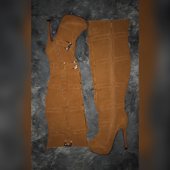 NWOB Camel over the knee faux suede boots. - Picture 2 of 4