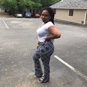 Meet your Posher, Laresha