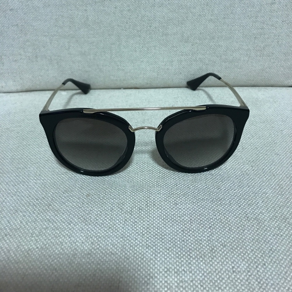 PRADA PR 23SS CINEMA - Picture 1 of 4