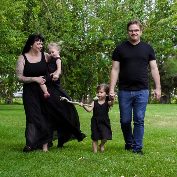 Meet your Posher, Katie - Picture 1 of 1