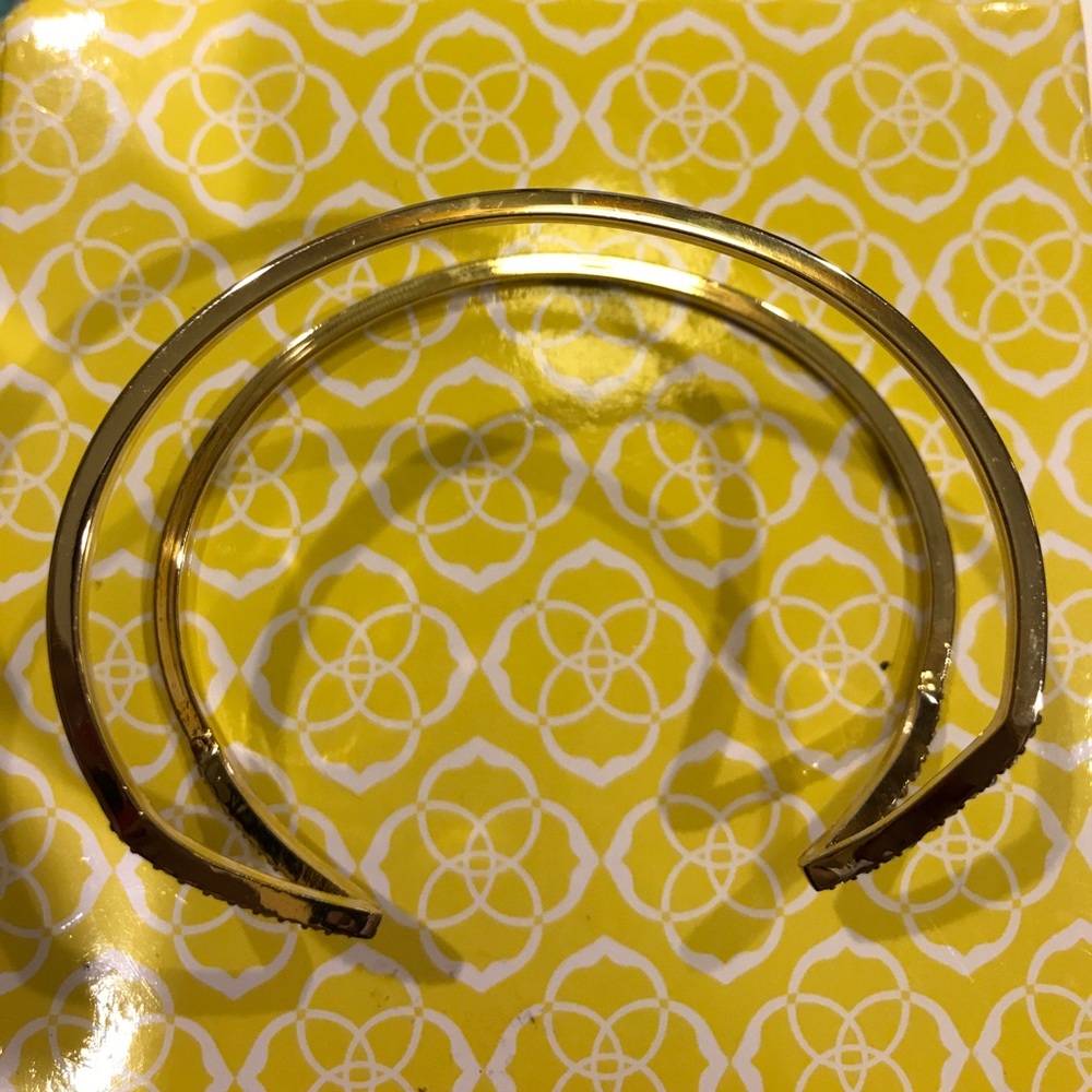 Never worn Victoria's Secret bedazzled bangle