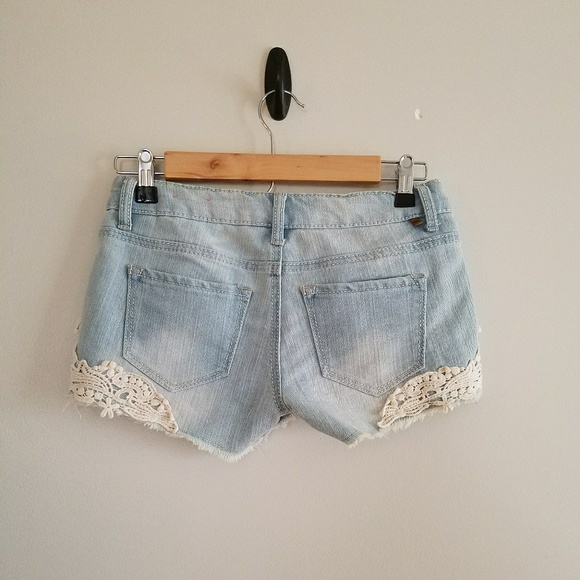 Crochet Detail Denim Shorts - Picture 2 of 3