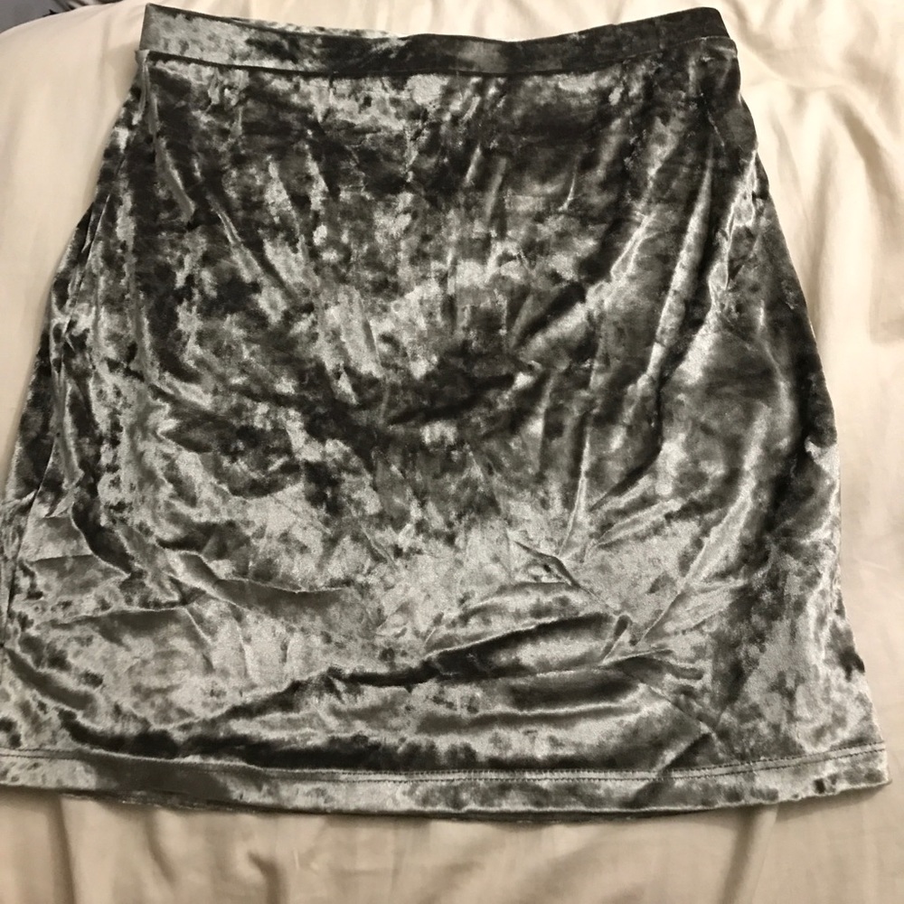Velvet skirt medium
