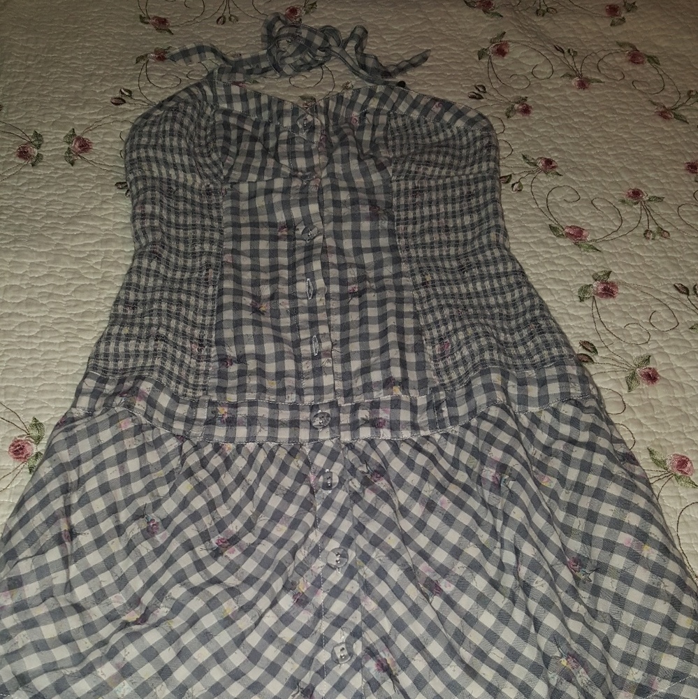 Dress - Picture 3 of 4