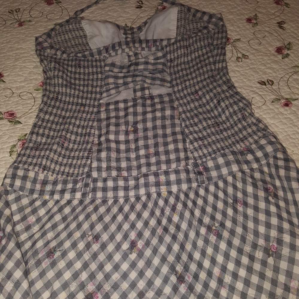 Dress - Picture 4 of 4