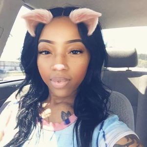 Meet your Posher, Briana