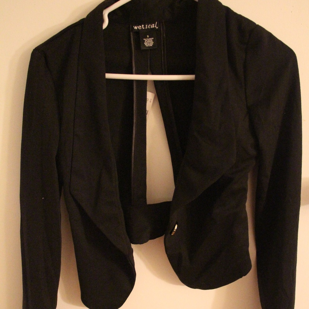 Wet Seal Open Back Blazer