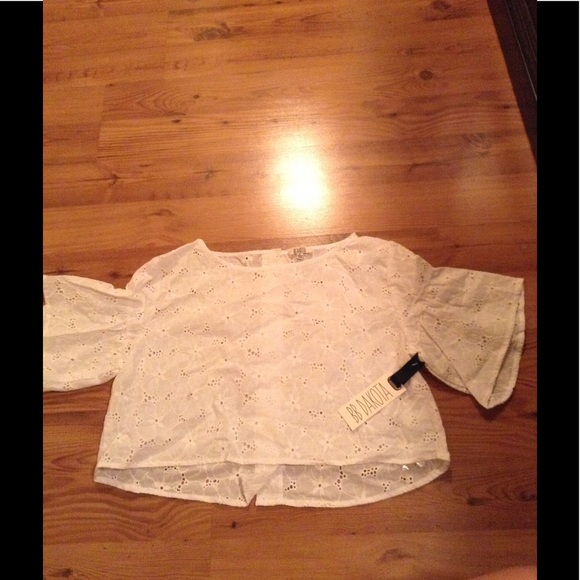 white crop shirt - Picture 1 of 1