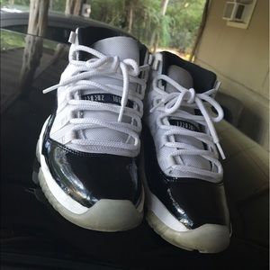 8.5 concord 11's