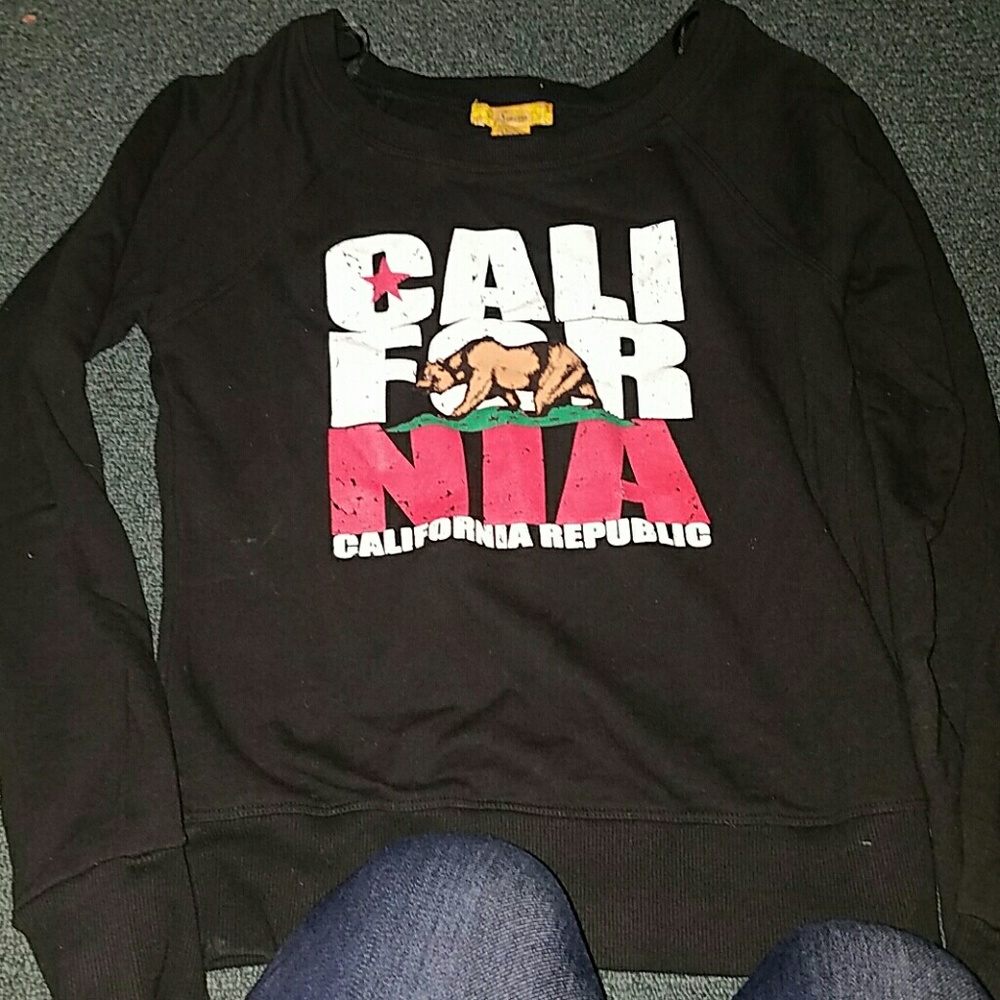CA Sweater No Hood