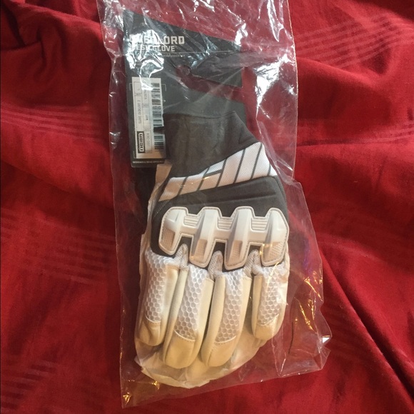 Icon motorcycle gloves - Picture 2 of 3