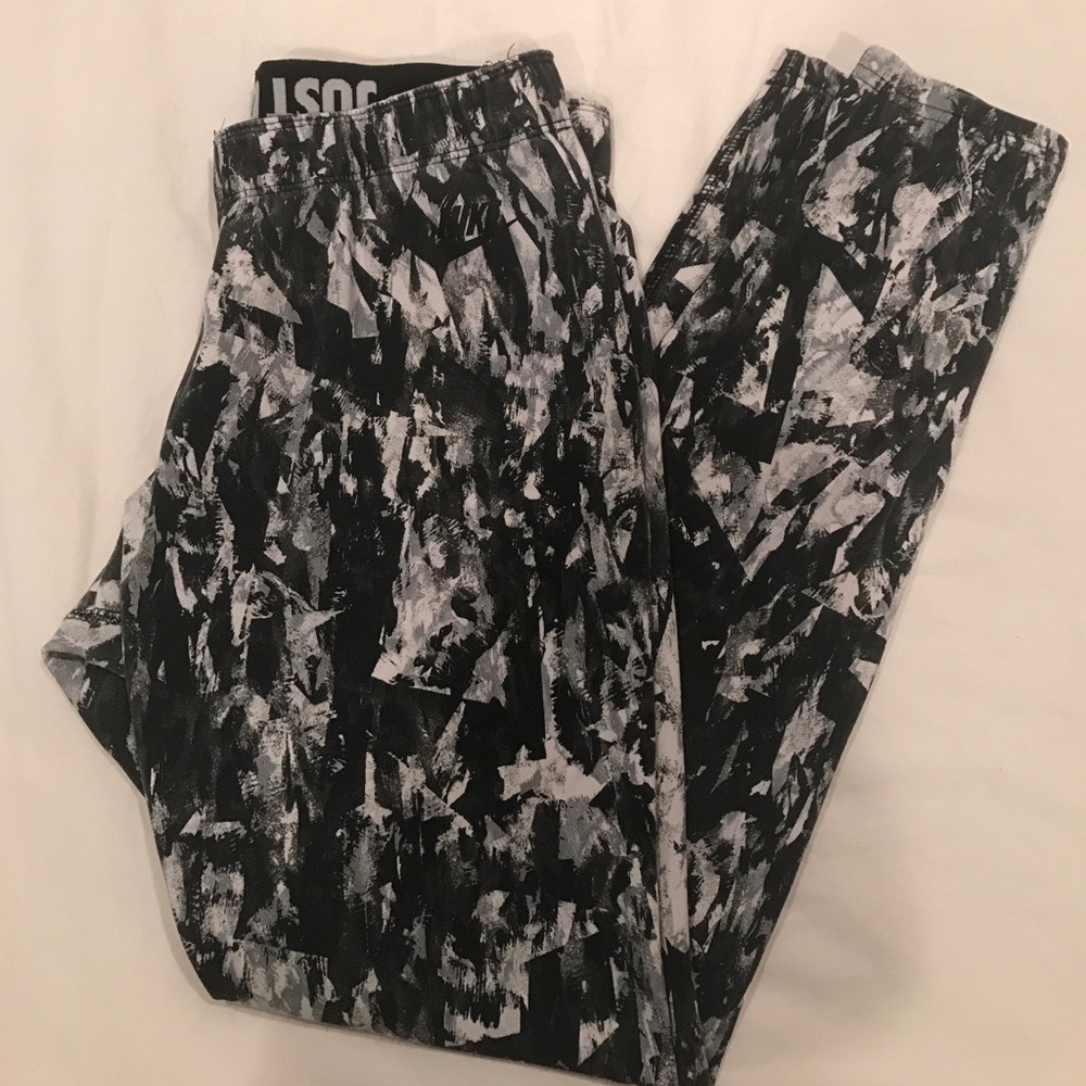 Nike athletic leggings