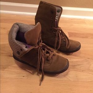 NEW Blowfish Fold Over Boots - Never Worn
