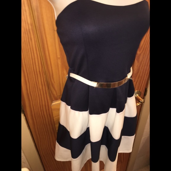 NWT Navy/White stripe strapless bandeau dress SZ M - Picture 3 of 3