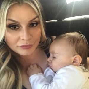 Meet your Posher, Eva