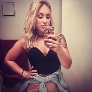 Meet your Posher, Carolina