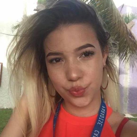 Meet your Posher, Sophia - Picture 1 of 1