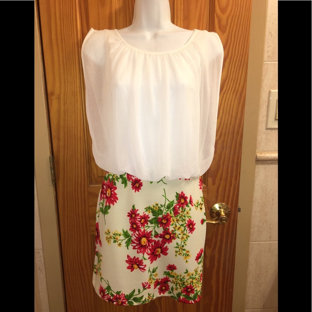 NWT Shirt Dress w/Floral print. Junior's SZ M