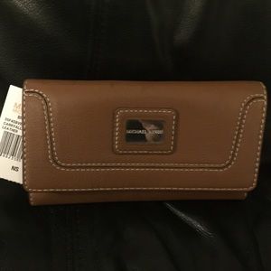 Michael Kors Brookville leather wallet