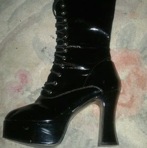 Stiletto boots