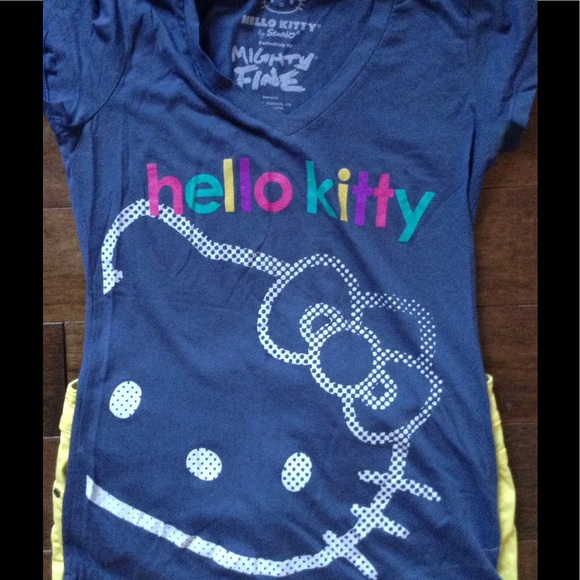 Women’s Hello Kitty tee - Picture 2 of 3
