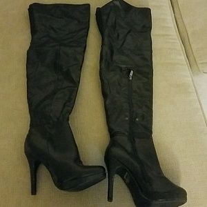 Black thigh boots