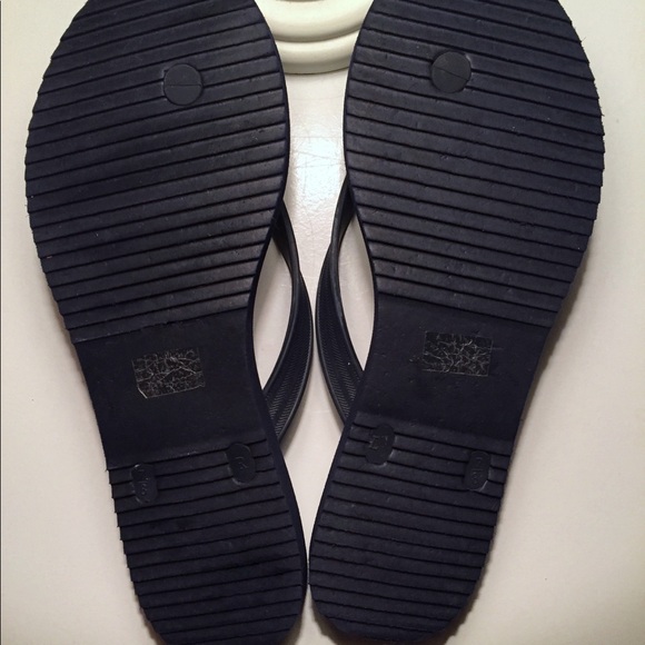 Tommy Hilfiger signature navy flip flops - Picture 3 of 4