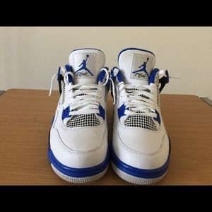 Air Jordan 4 motorsport