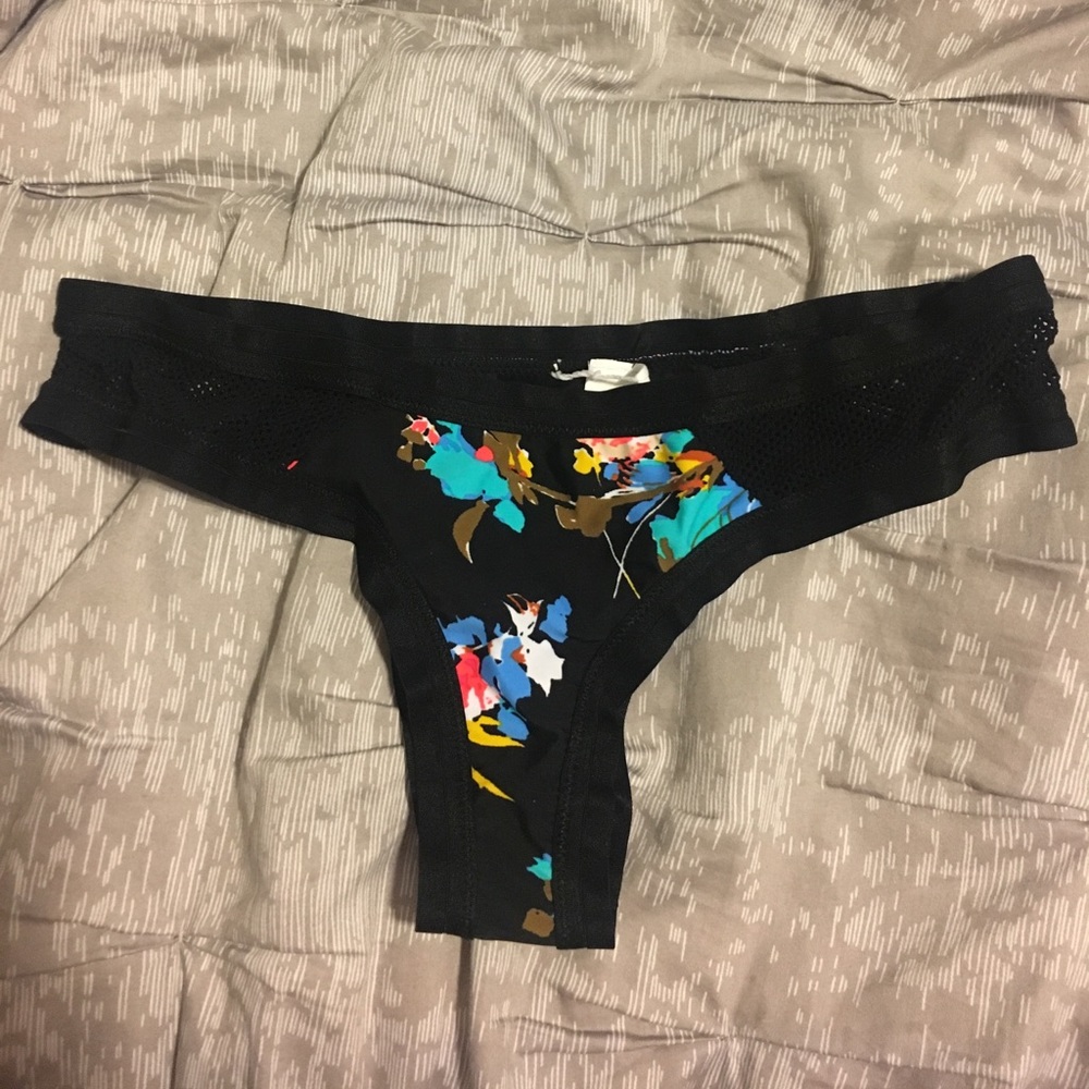 NWT Volcom Bikini Bottoms