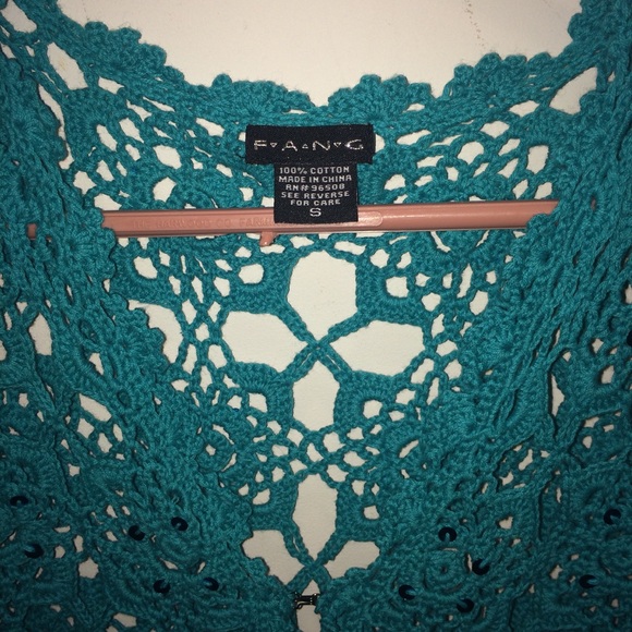 Turquoise crocheted top - Picture 7 of 7