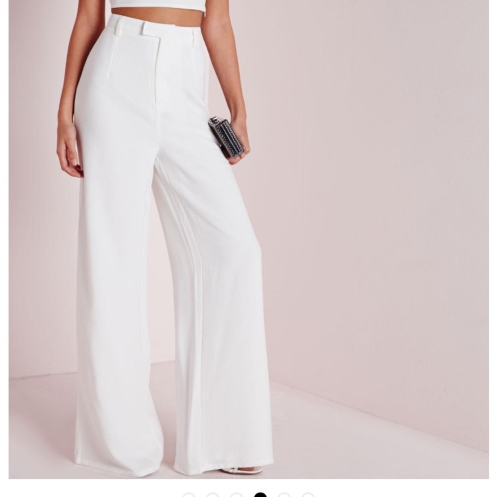 White Wide Leg Pants size 10 Brand New😍
