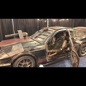 Meet your Posher, Donald